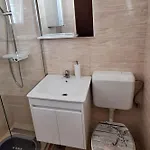 Apartment By The Sea - 7499
