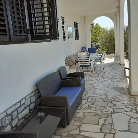 Apartman By The Sea - 7499 Rogoznica (Sibenik-Knin)