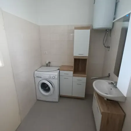 Apartament By The Sea - 7499 Rogoznica (Sibenik-Knin)